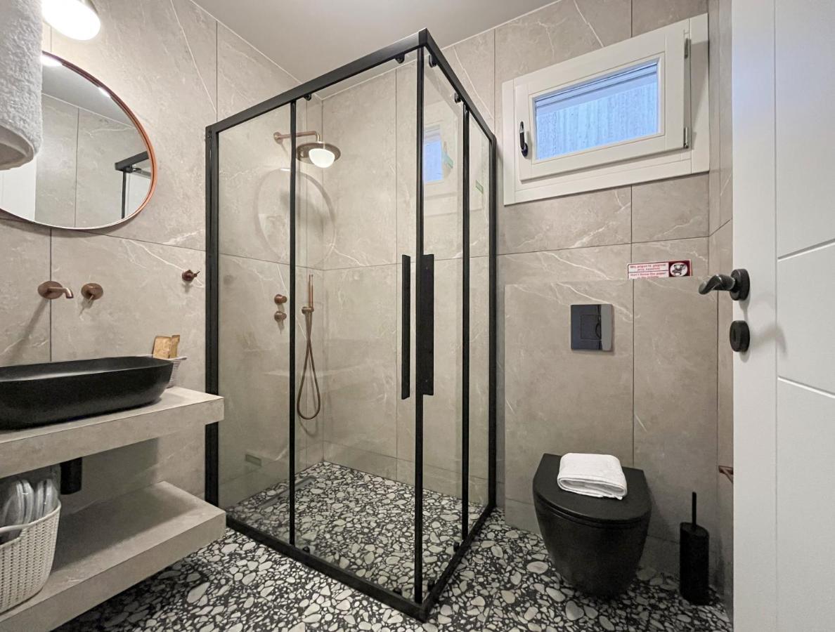 Chelmis Sea Front Apartments - Atlantis Argostoli  Exterior foto