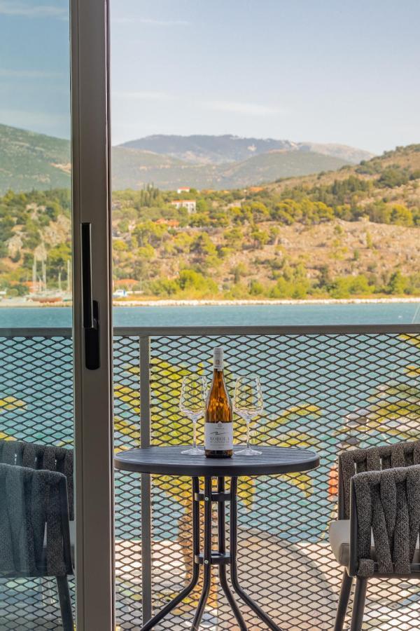 Chelmis Sea Front Apartments - Atlantis Argostoli  Exterior foto